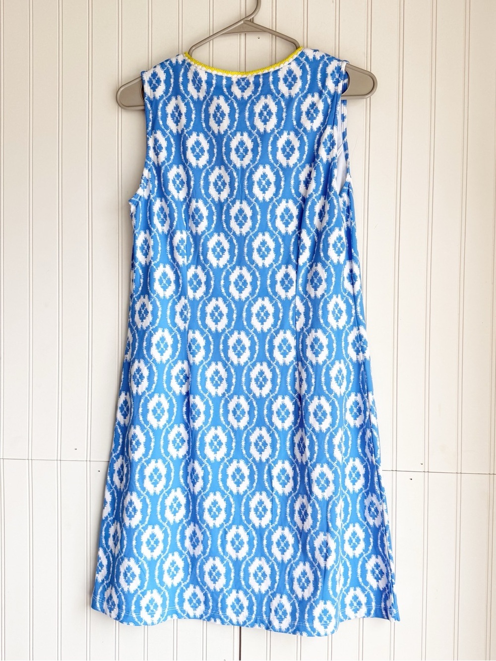 J. McLaughlin Size Medium Blue Ikat Print Sleeveless Shift Dress Crochet Trim - Picture 4 of 4